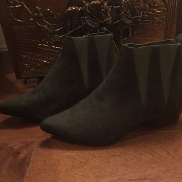 Cape Robbin booties - Picture 7 of 15